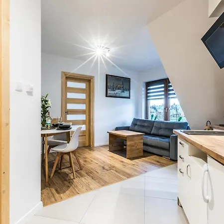 Parzenica Apartment *